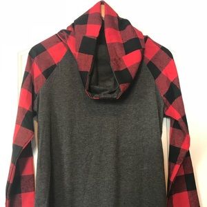 Plaid Detailed Cowl Neck Top